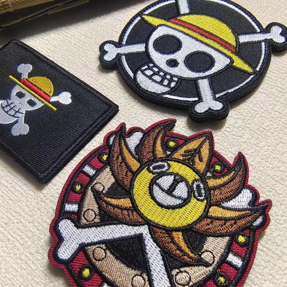 Velcro Sew On - Patches bordados de desenho animado One