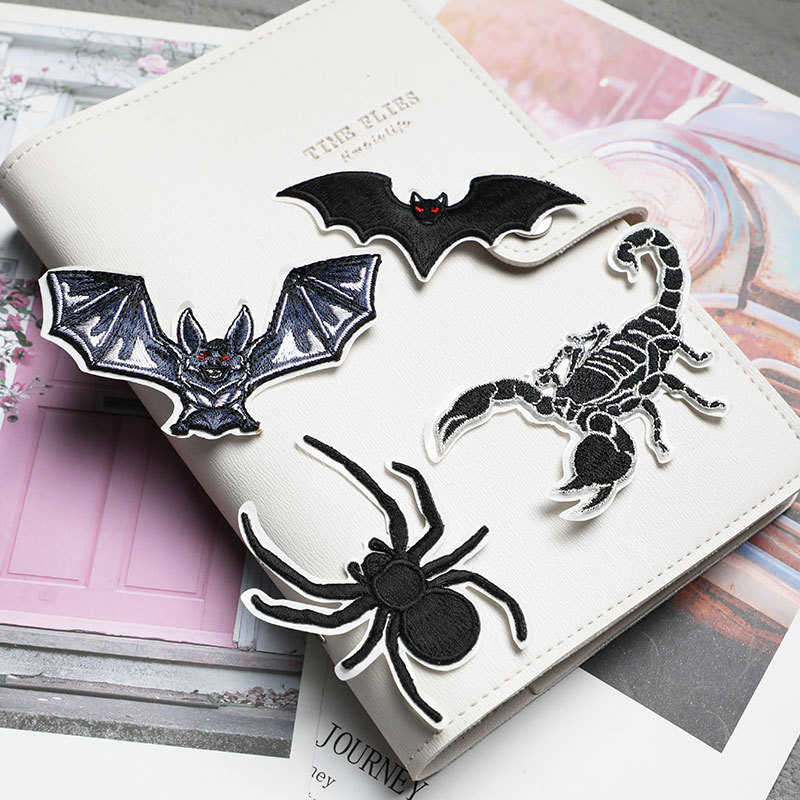 Patches Autoadesivos de Animai - Velcro Sew On avaliação e preço